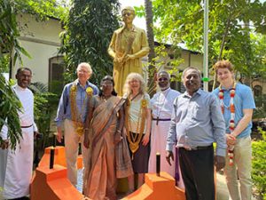 Walter Scudder IV with Dr Suresh and other Scudders photo